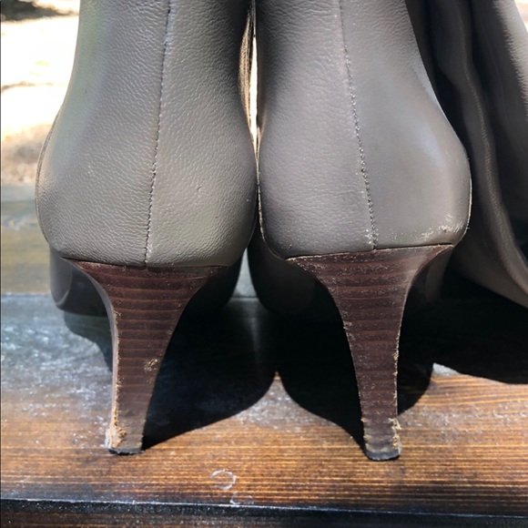 Thigh high leather boot - Picture 2 of 5